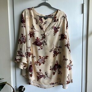 Torrid Harper Georgette Pullover 3/4 Sleeve Blouse. Torrid Size 4.